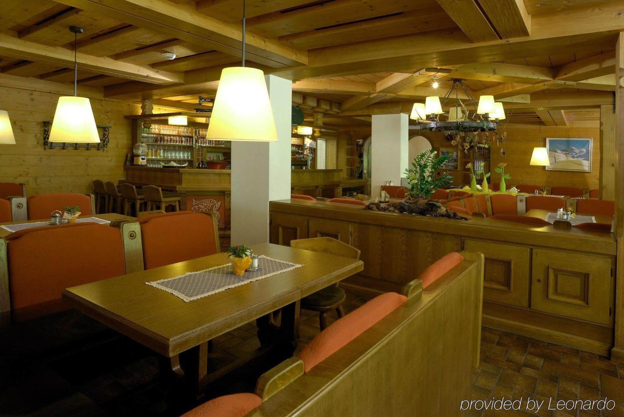 Hotel Bacher Asitzstubn Leogang Restoran gambar